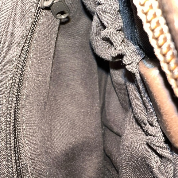 Stone Mountain Brown Pebbled Leather Shoulder Bag - Picture 4 of 5